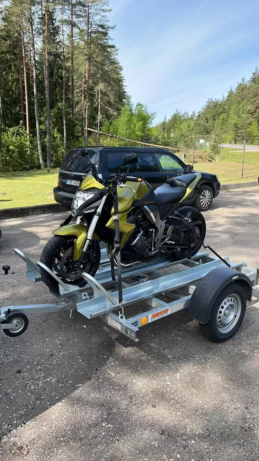 Moto piekabes noma