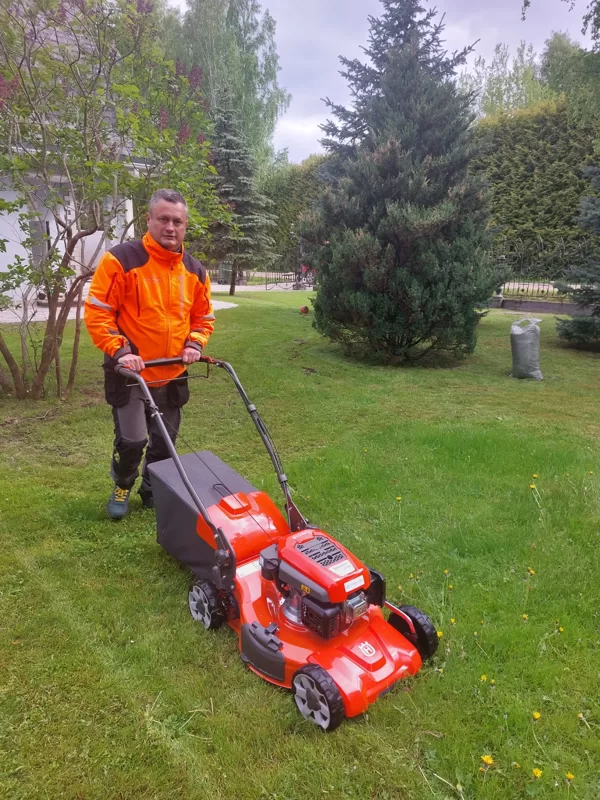 Aivars Zvidris  Gardener – horticulture specialist, landscape design and technical mainten